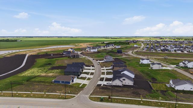 8439 61st Street S, Horace, ND 58047