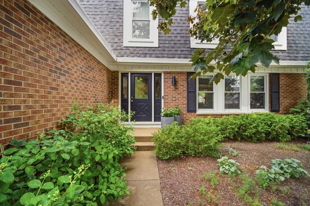 1022 Hobson Drive, Buffalo Grove, IL 60089