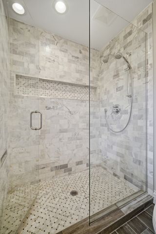 1022 Hobson Drive, Buffalo Grove, IL 60089