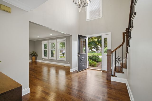 1022 Hobson Drive, Buffalo Grove, IL 60089