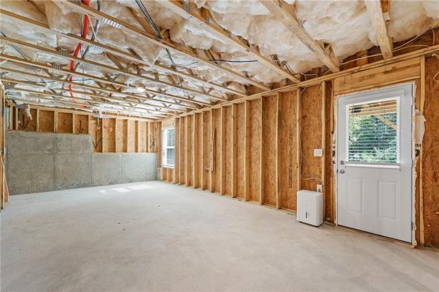 302 HUDSON Court, Jackson, GA 30233
