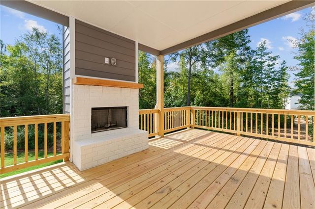 302 HUDSON Court, Jackson, GA 30233