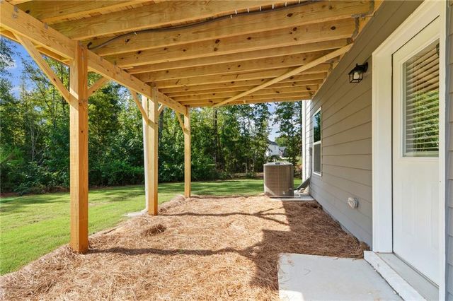 302 HUDSON Court, Jackson, GA 30233