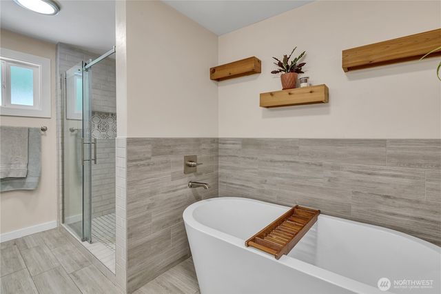 16831 186th Avenue SE, Renton, WA 98058