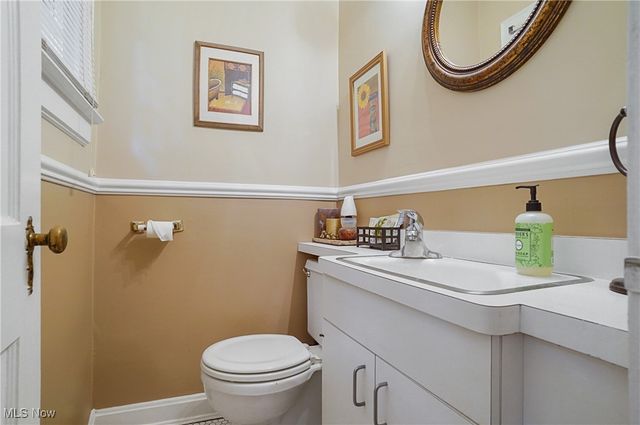 3696 Tolland Road, Shaker Heights, OH 44122