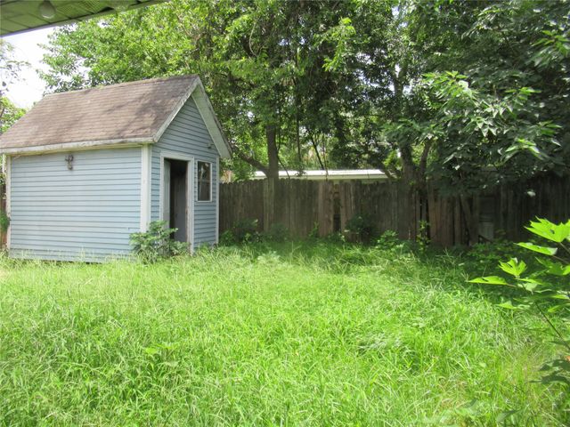 214 S Youree Street, Bossier City, LA 71111