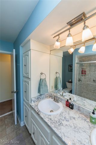 1421 Driftwood Lane, Macedonia, OH 44056