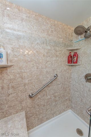 1421 Driftwood Lane, Macedonia, OH 44056