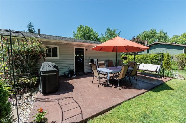 1421 Driftwood Lane, Macedonia, OH 44056