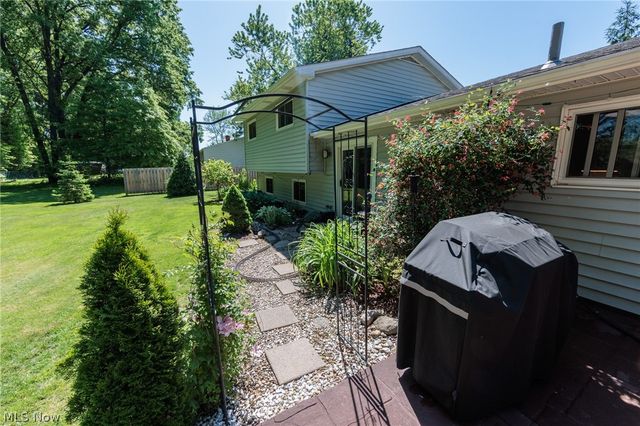 1421 Driftwood Lane, Macedonia, OH 44056