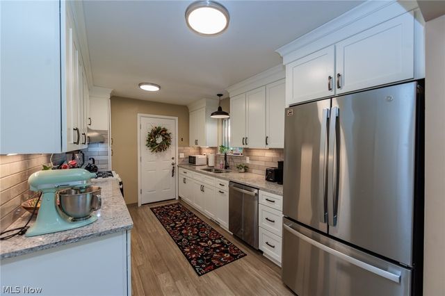 1421 Driftwood Lane, Macedonia, OH 44056