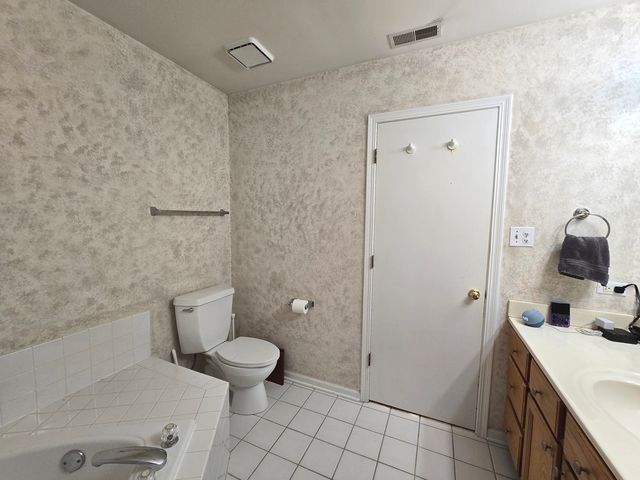 6624 Martin France Circle 3B, Tinley Park, IL 60477