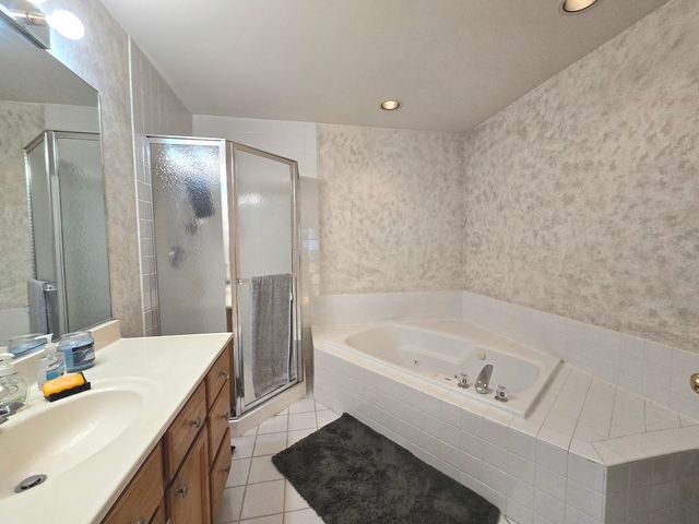 6624 Martin France Circle 3B, Tinley Park, IL 60477