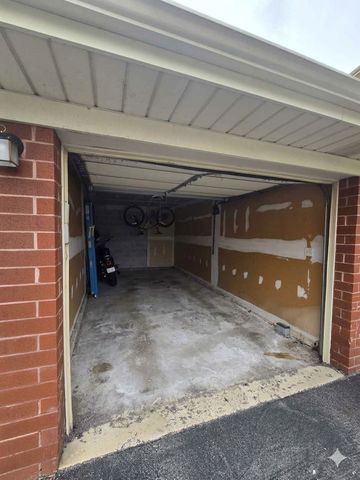 6624 Martin France Circle 3B, Tinley Park, IL 60477