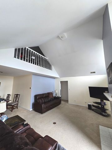 6624 Martin France Circle 3B, Tinley Park, IL 60477