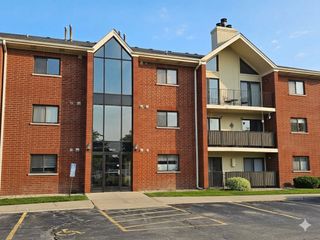 6624 Martin France Circle 3B, Tinley Park, IL 60477