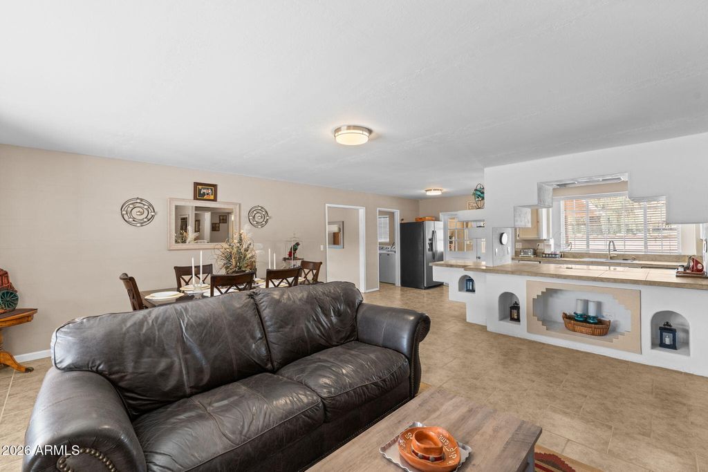 Image 11 of property listing at 51263 US HIGHWAY 60 89 --, Wickenburg, AZ 85390