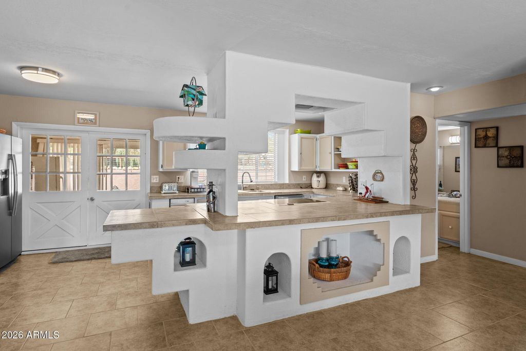 Image 14 of property listing at 51263 US HIGHWAY 60 89 --, Wickenburg, AZ 85390