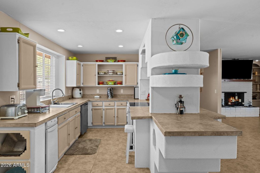 Image 17 of property listing at 51263 US HIGHWAY 60 89 --, Wickenburg, AZ 85390