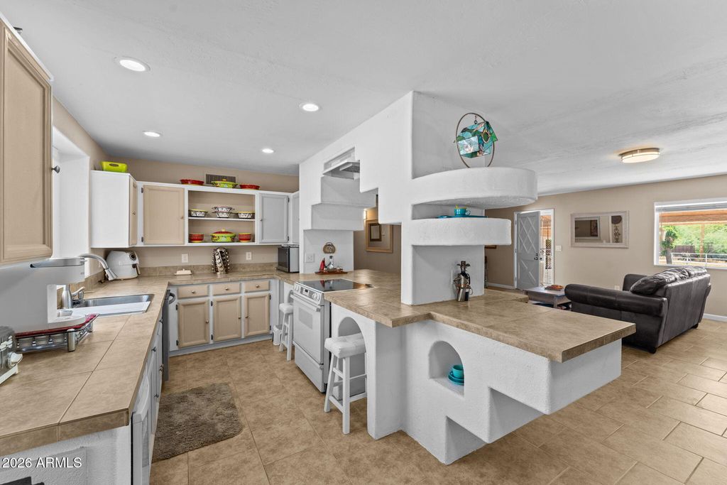 Image 18 of property listing at 51263 US HIGHWAY 60 89 --, Wickenburg, AZ 85390