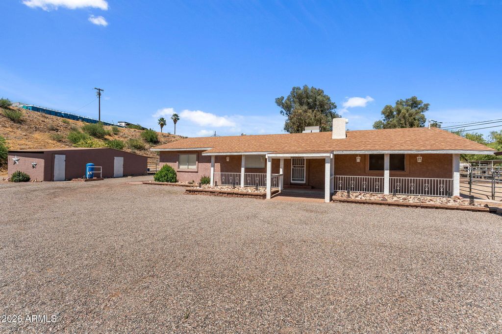 Image 6 of property listing at 51263 US HIGHWAY 60 89 --, Wickenburg, AZ 85390