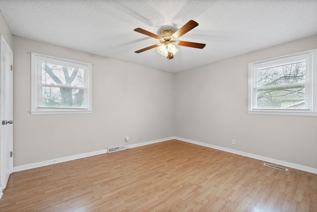 531 Morrison Dr, Clarksville, TN 37042