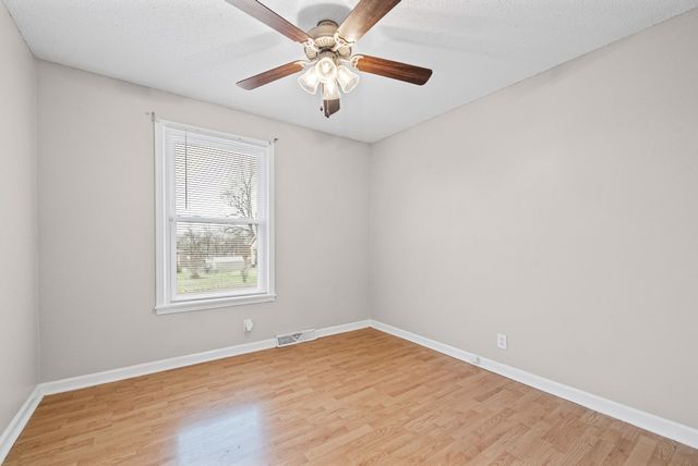 531 Morrison Dr, Clarksville, TN 37042