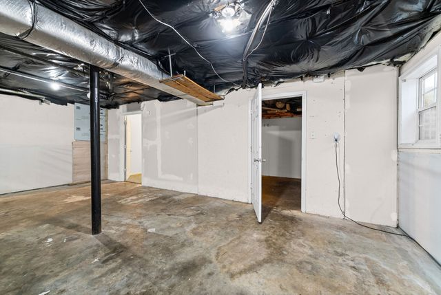 531 Morrison Dr, Clarksville, TN 37042