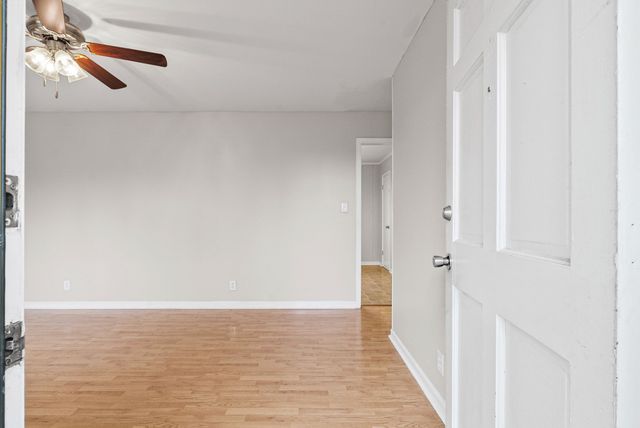 531 Morrison Dr, Clarksville, TN 37042