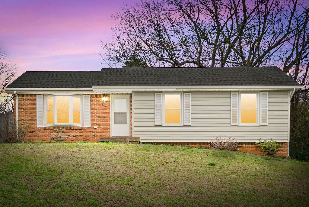 531 Morrison Dr, Clarksville, TN 37042