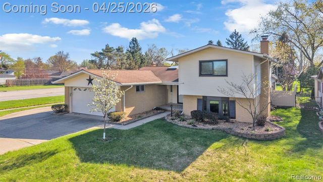 9498 Bassett Street, Livonia, MI 48150