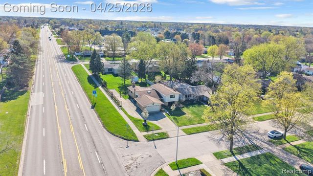 9498 Bassett Street, Livonia, MI 48150