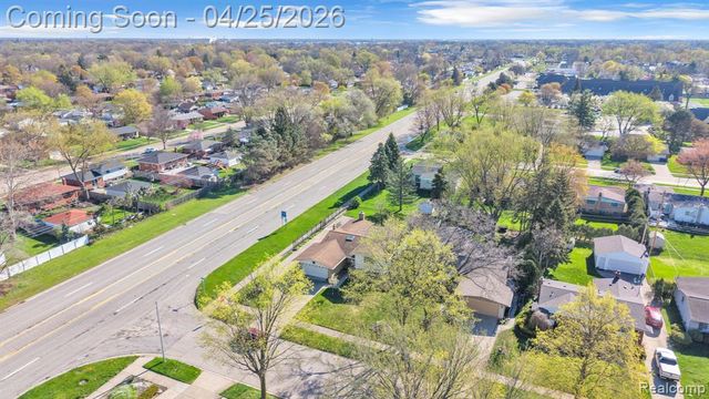 9498 Bassett Street, Livonia, MI 48150