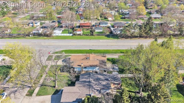 9498 Bassett Street, Livonia, MI 48150
