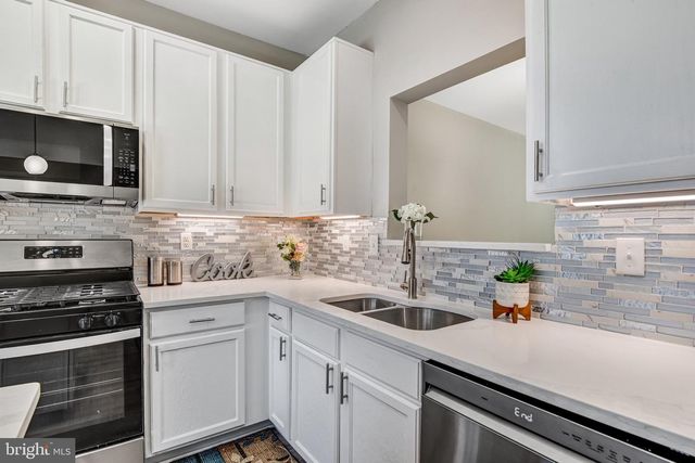 7572 HELMSDALE PL, Manassas, VA 20109