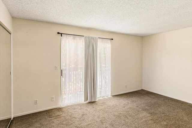 103 Missiion, East Palo Alto, CA 94303