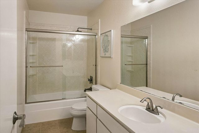 103 Missiion, East Palo Alto, CA 94303