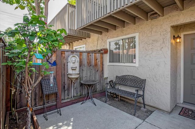 103 Missiion, East Palo Alto, CA 94303