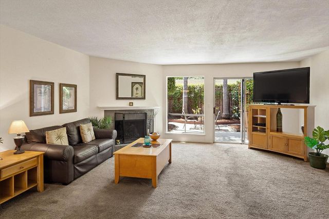 103 Missiion, East Palo Alto, CA 94303