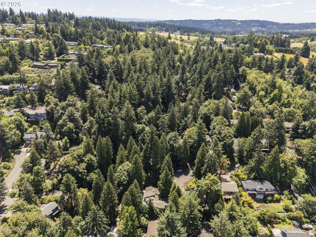 1249 LARCH St, Lake Oswego, OR 97034