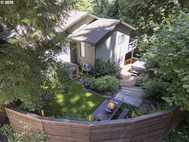 1249 LARCH St, Lake Oswego, OR 97034