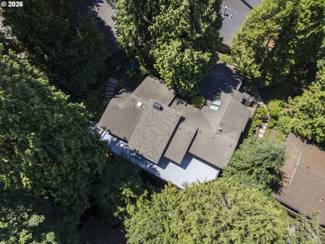 1249 LARCH St, Lake Oswego, OR 97034