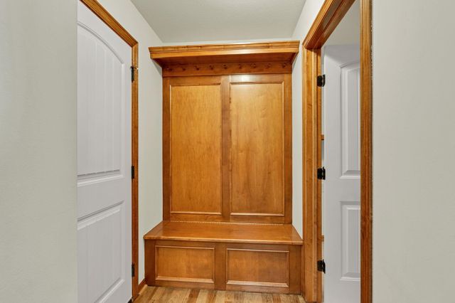 3045 Willow Crk, Rose Hill, KS 67133