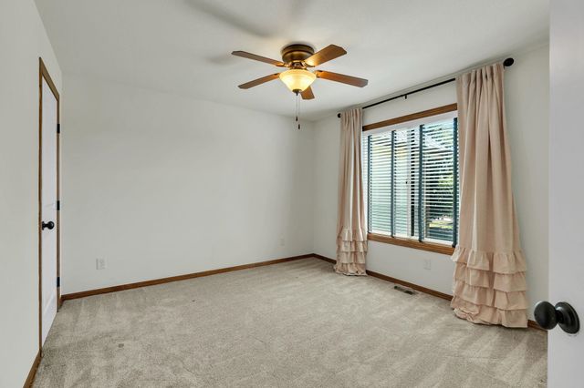 3045 Willow Crk, Rose Hill, KS 67133