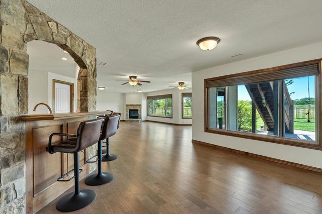 3045 Willow Crk, Rose Hill, KS 67133