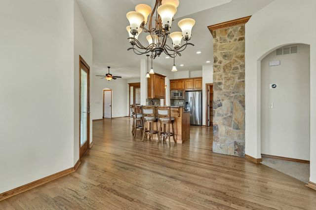 3045 Willow Crk, Rose Hill, KS 67133