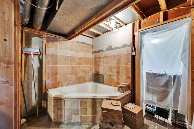 5289 S LEPRECHAUN LN, Salt Lake City, UT 84118