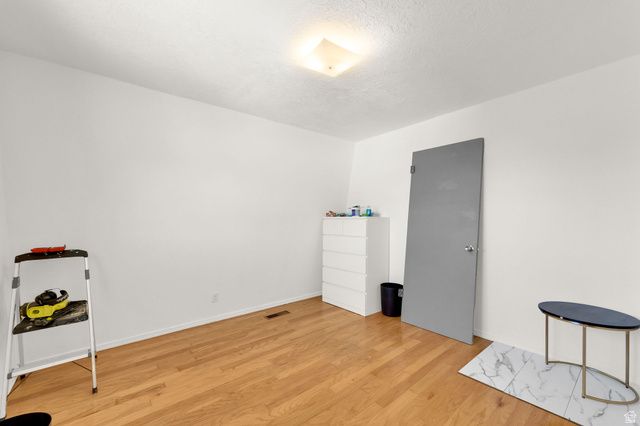 5289 S LEPRECHAUN LN, Salt Lake City, UT 84118