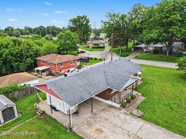4631 Idle Hour Dr, Louisville, KY 40216