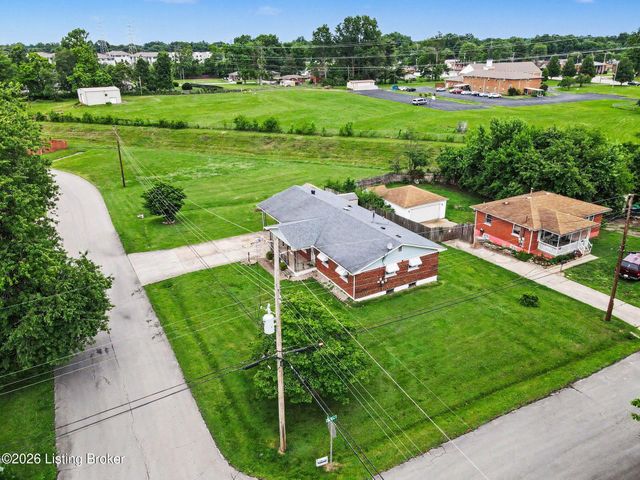 4631 Idle Hour Dr, Louisville, KY 40216